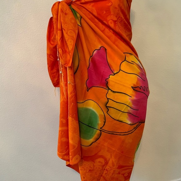 Sarong - Picture 2 of 11